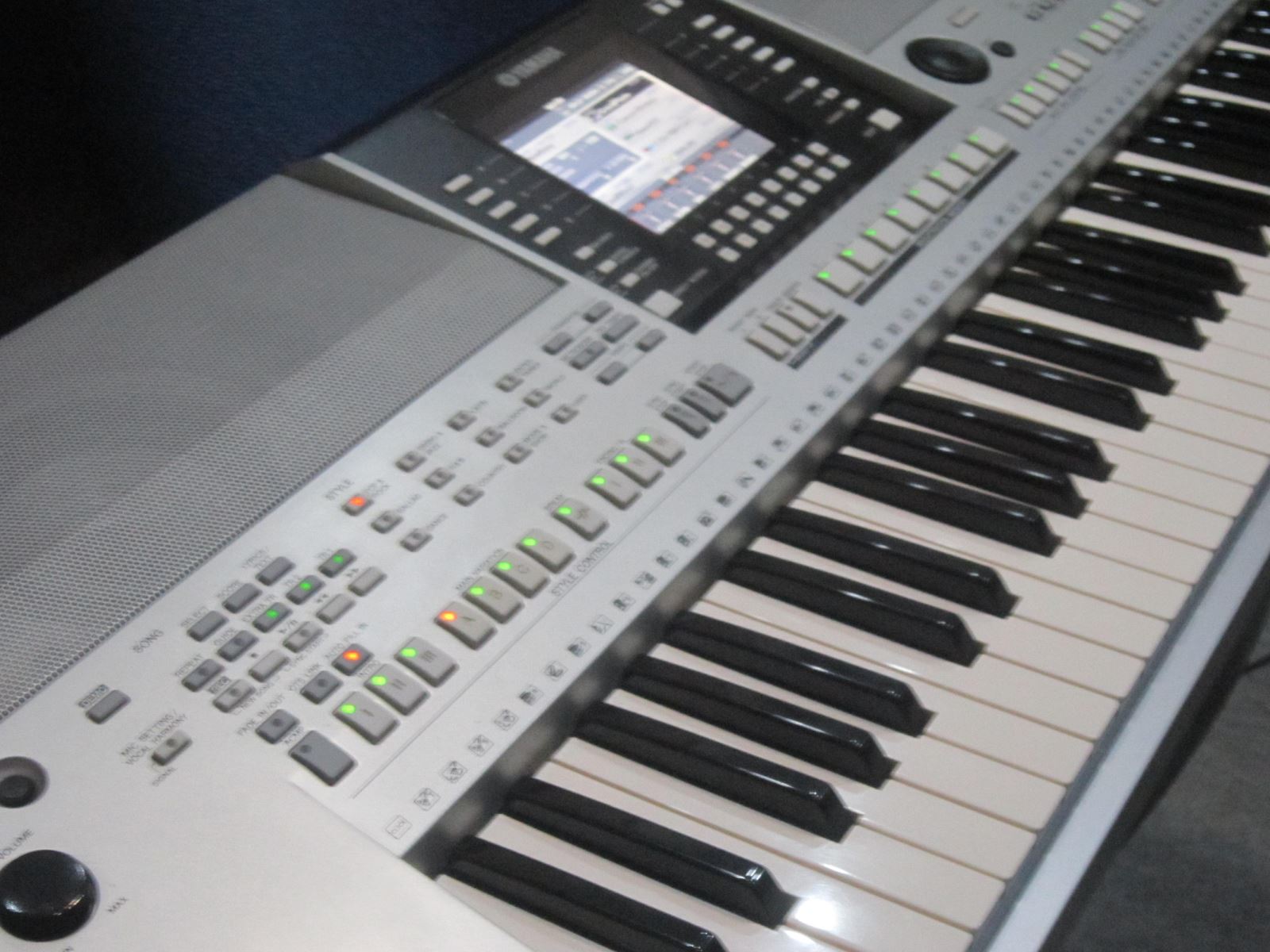 dan organ yamaha psr s910 11 1