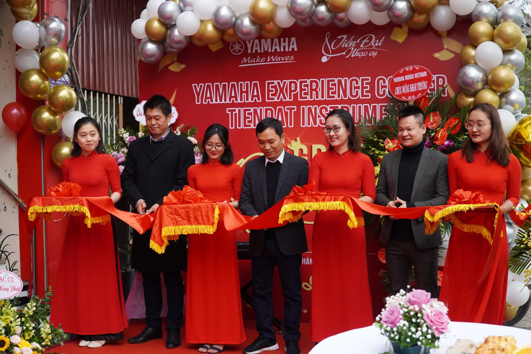 khai20truong20tien20dat204-2 Nhac-cu-tien-dat